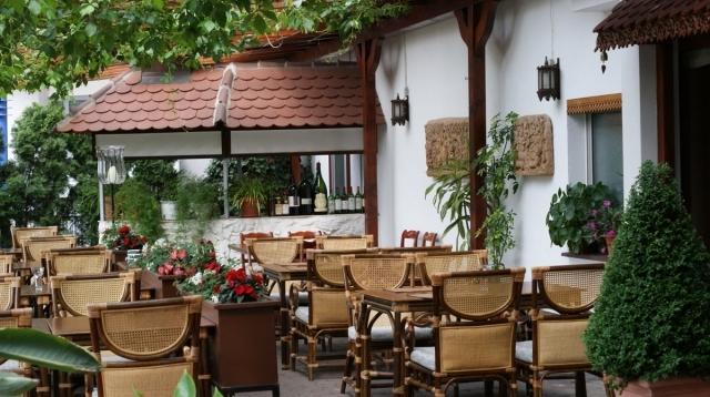Hotel Pfauen Умкирх Экстерьер фото